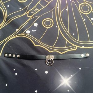 Black choker